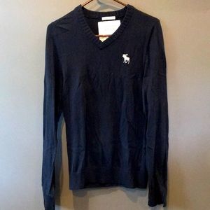 A&F men’s v-neck sweater